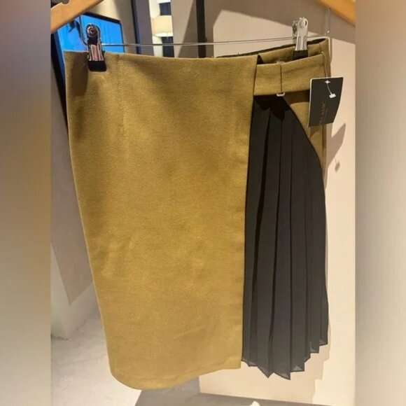 New Zara Skirt with side pleat✨✨✨ ✨✨🔥 M - Picture 4 of 6